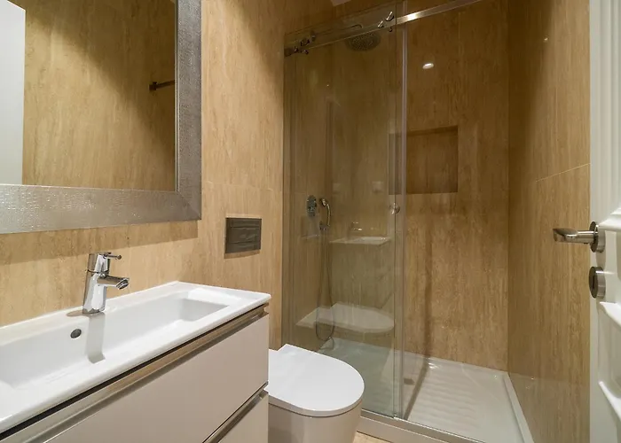 Whome Stylish Oasis Near Parque Eduardo Vii