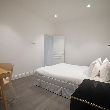 Whome Stylish Oasis With Patio Near Parque Eduardo Vii شقة *