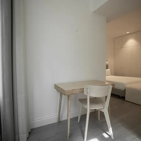 Whome Stylish Oasis With Patio Near Parque Eduardo Vii شقة *