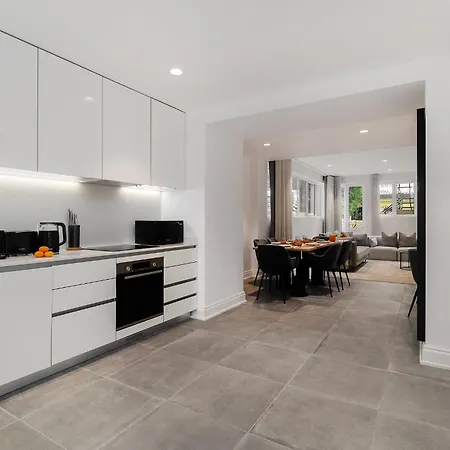 Whome Stylish Oasis With Patio Near Parque Eduardo Vii شقة