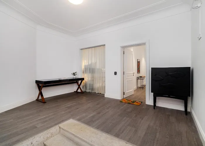 Whome Stylish Oasis Near Parque Eduardo Vii Lizbona